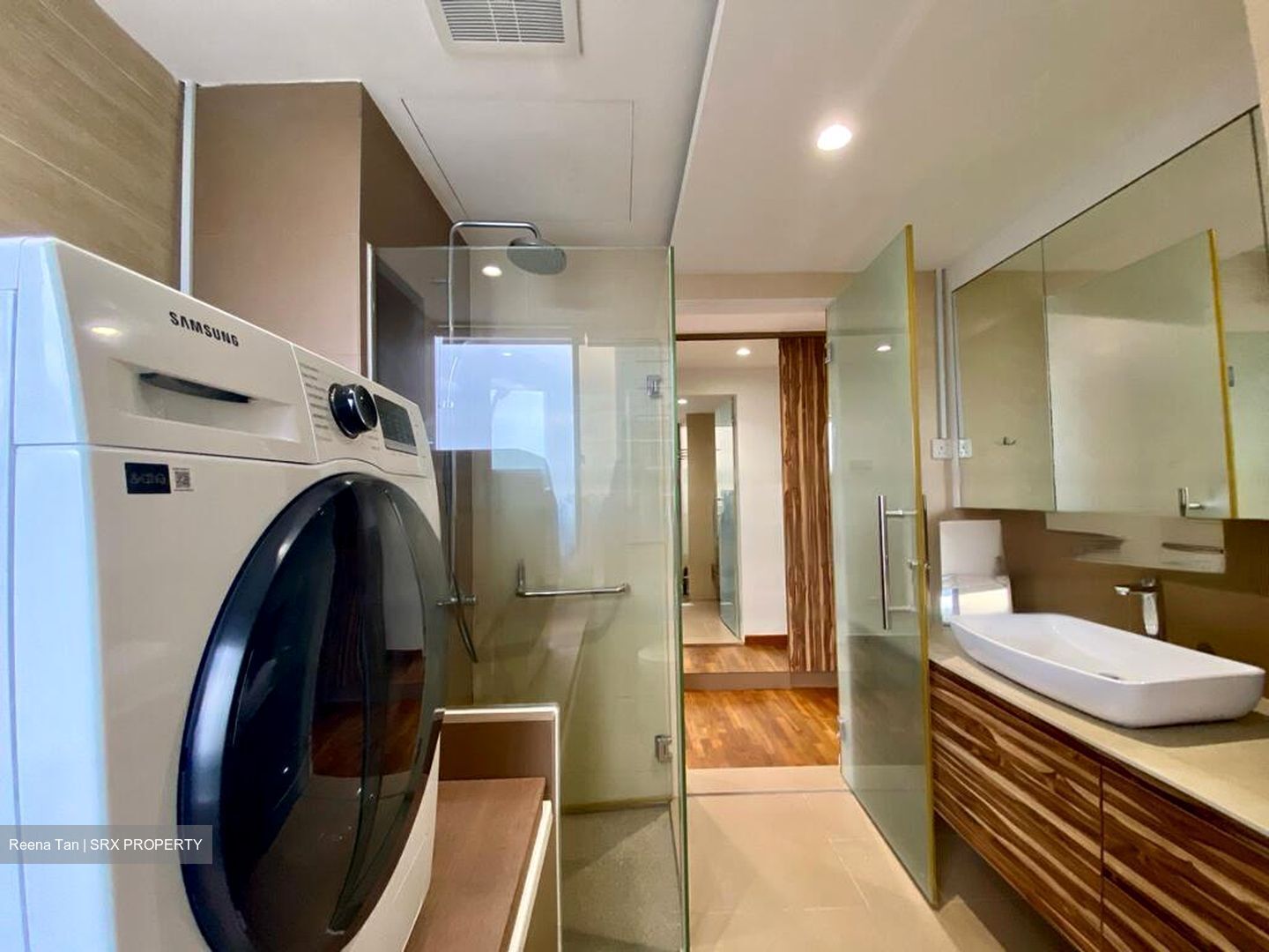 International Plaza (D2), Apartment #587747521